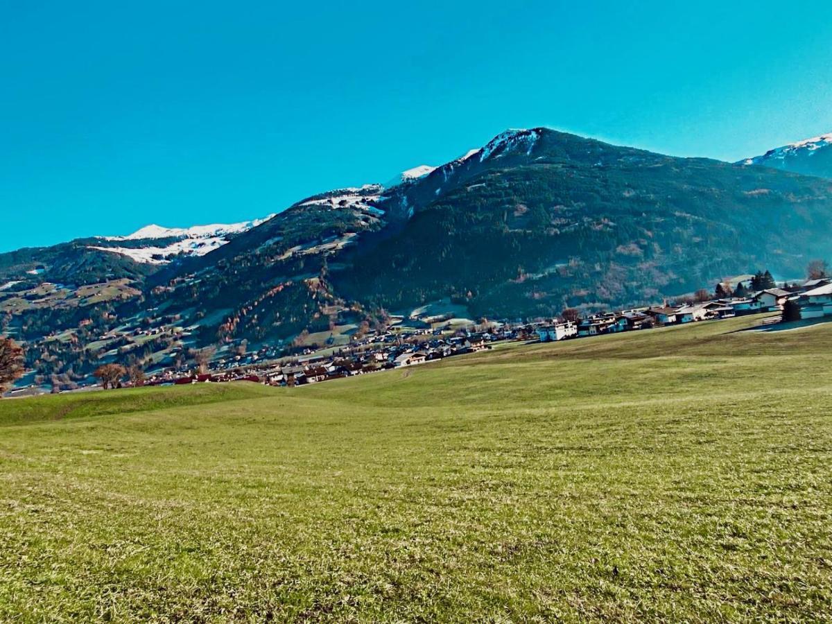 Theview Kreuzjoch Apartment Fuegen Exterior photo